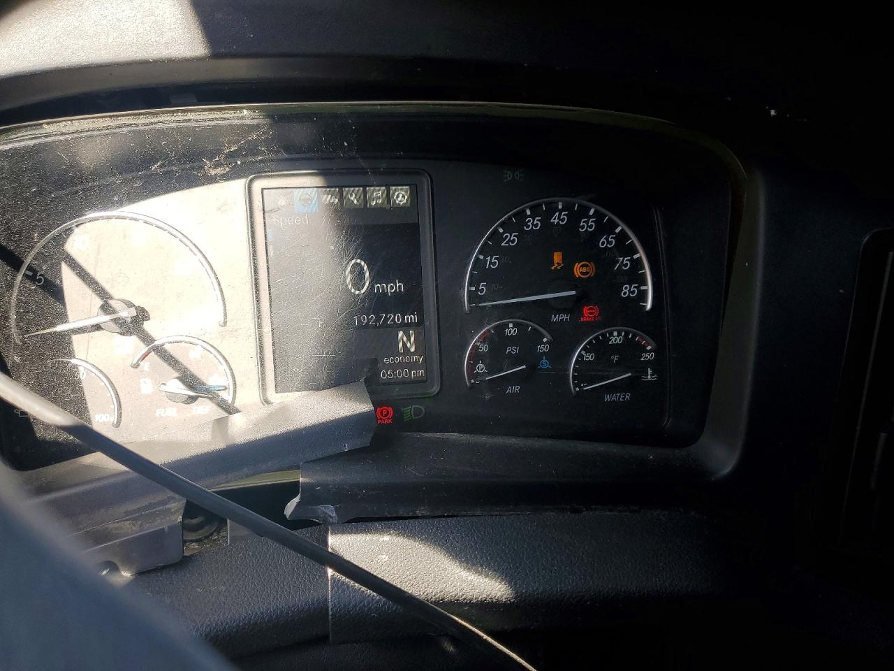 Freightliner Cascadia 126