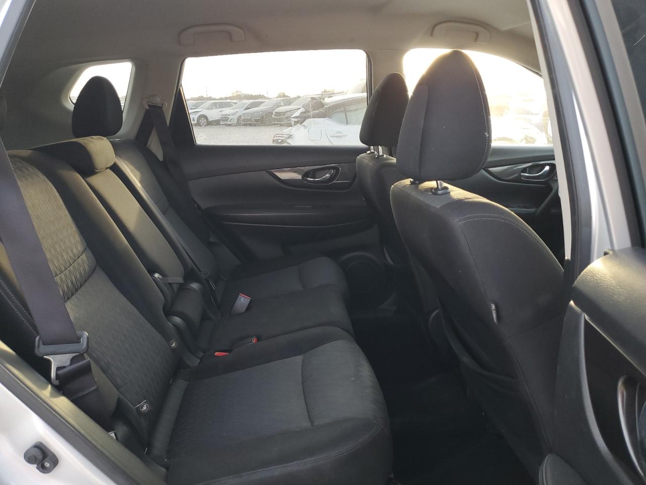 Nissan Rogue S