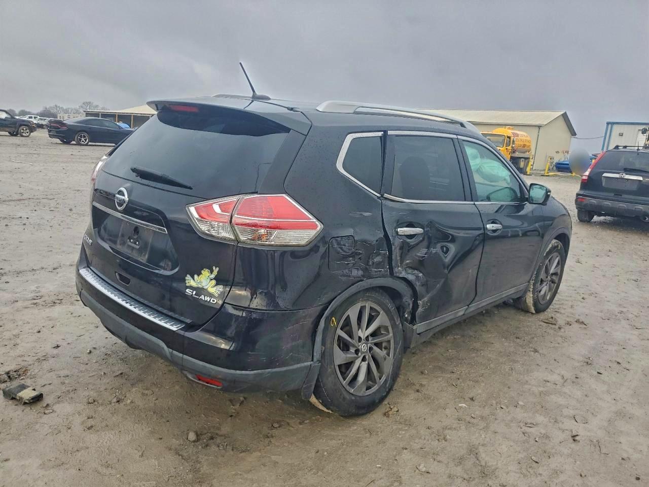 Nissan Rogue S