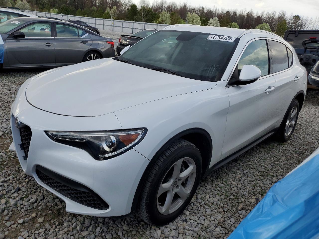 Salvage Alfa Romeo Stelvio Image