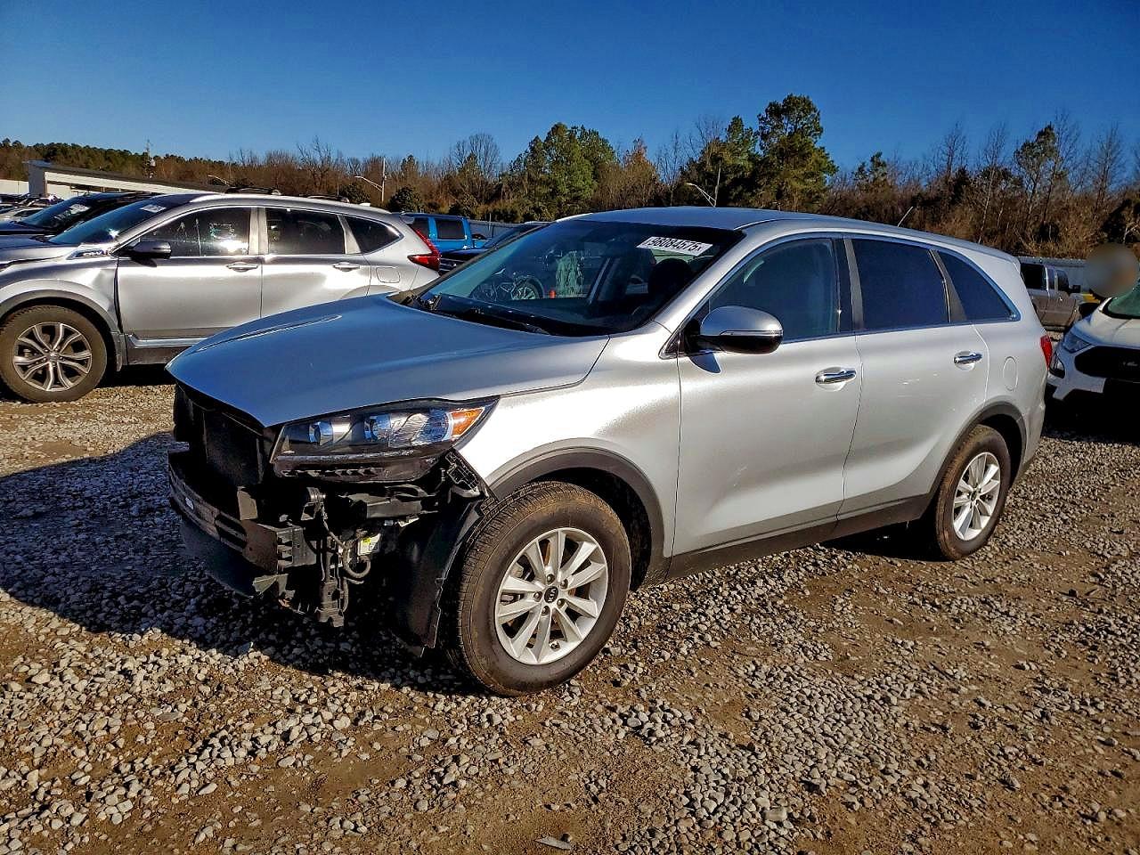 Salvage Kia Sorento Image