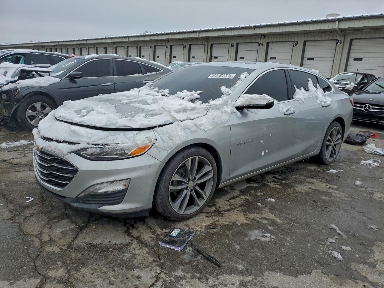 Salvage Chevrolet Malibu Image