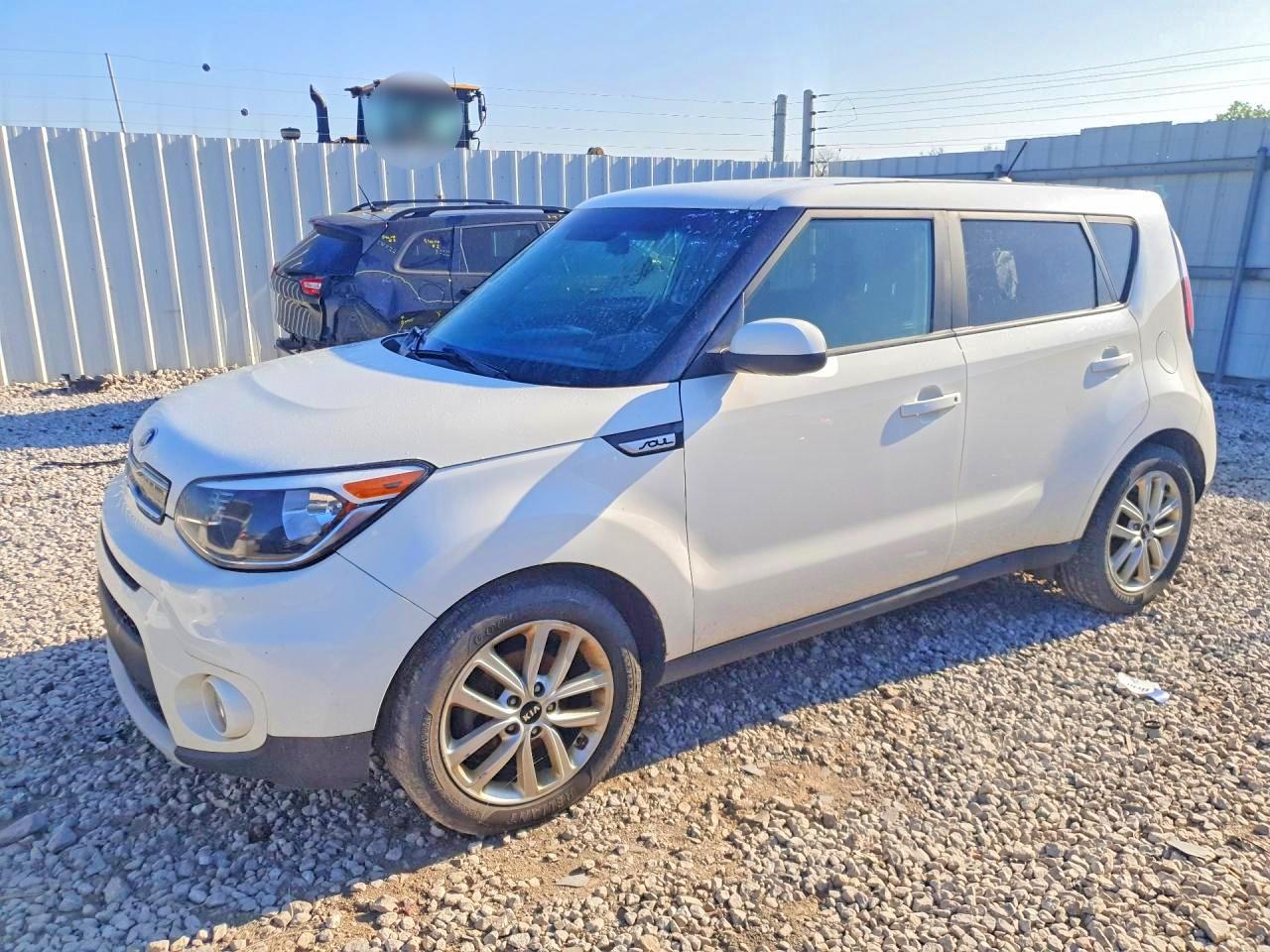 Salvage Kia Soul Image