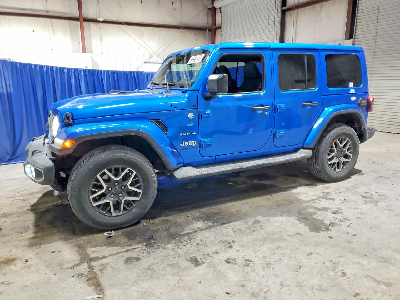 Salvage Jeep Wrangler Image