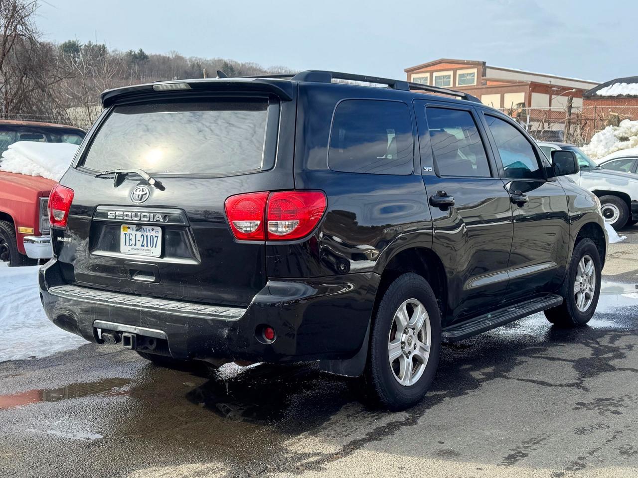 Toyota Sequoia Sr5