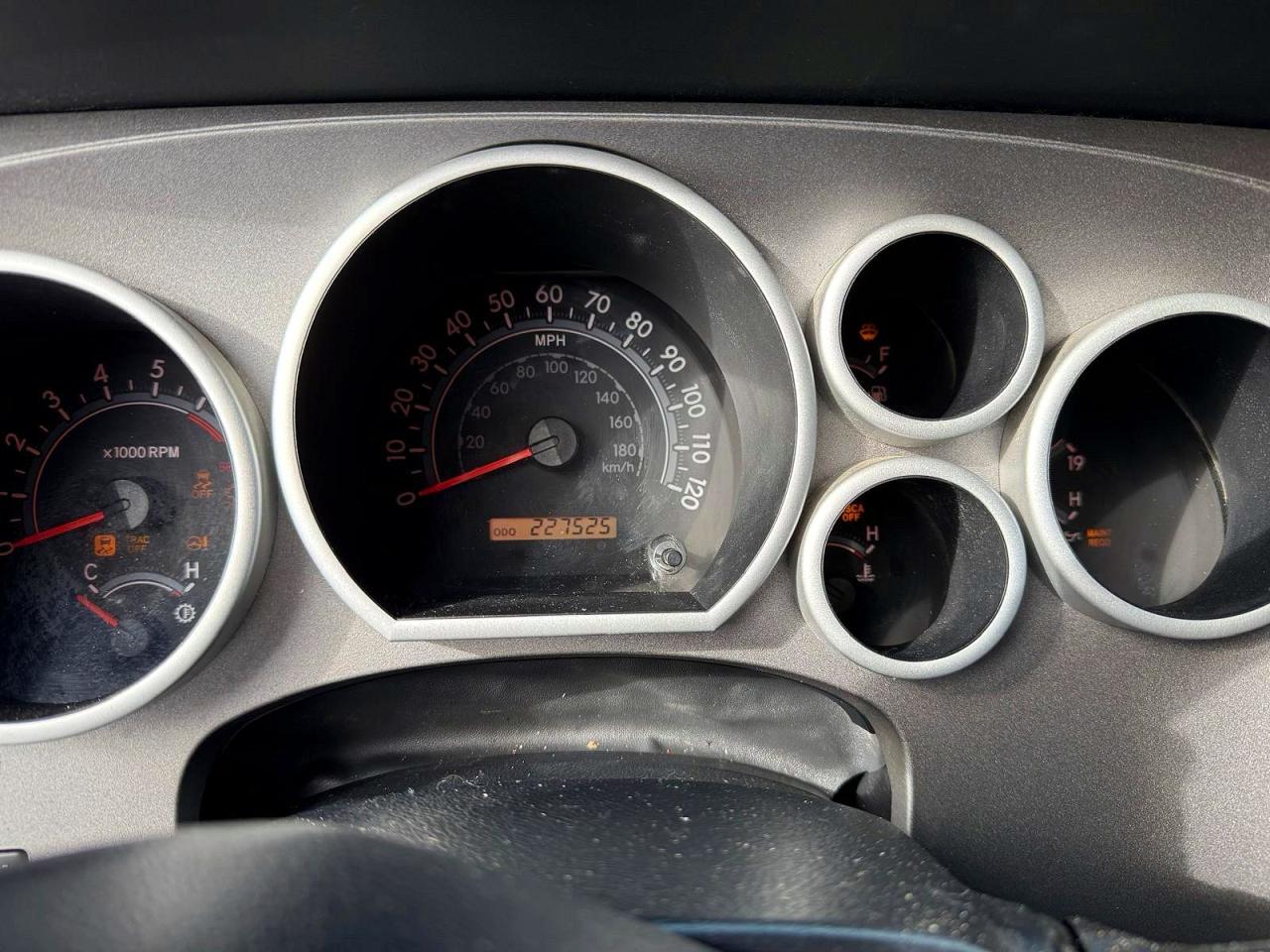Toyota Sequoia Sr5