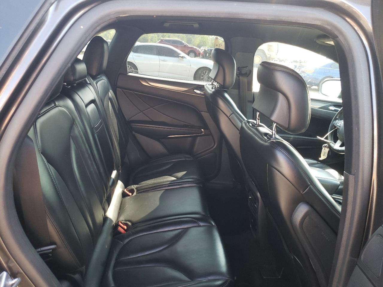 Lincoln MKC Select