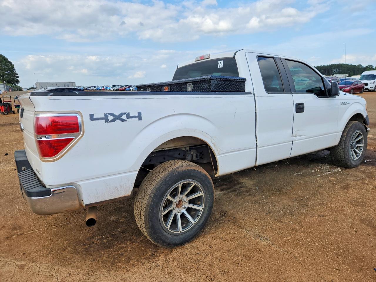 Ford F-150 Super Cab