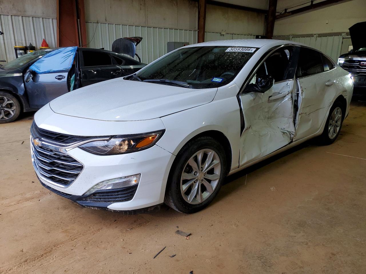 Salvage Chevrolet Malibu Image
