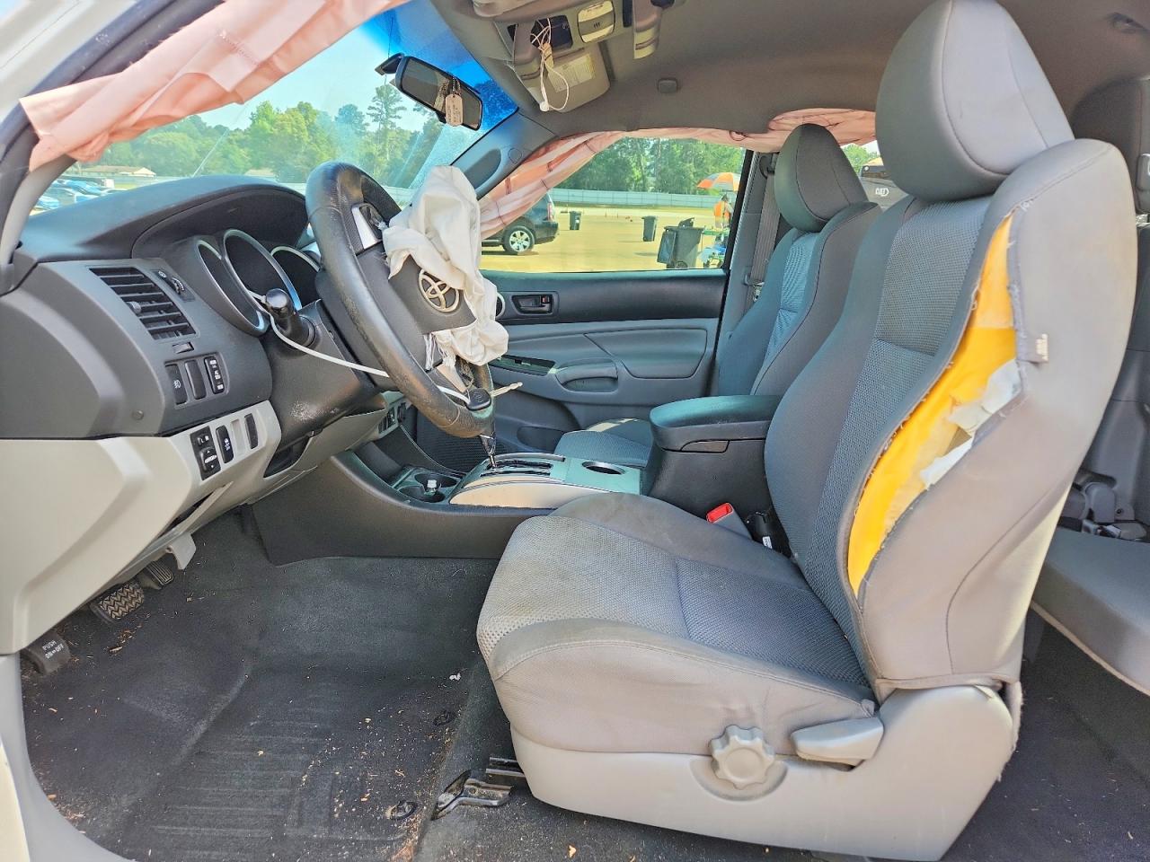 Toyota Tacoma Prerunner Access Cab
