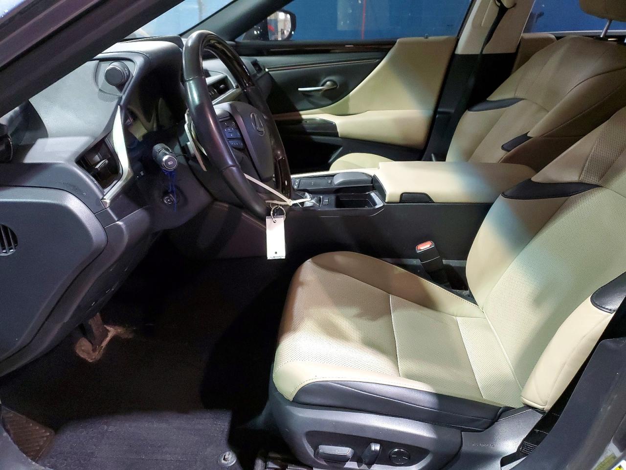 Lexus Es Base