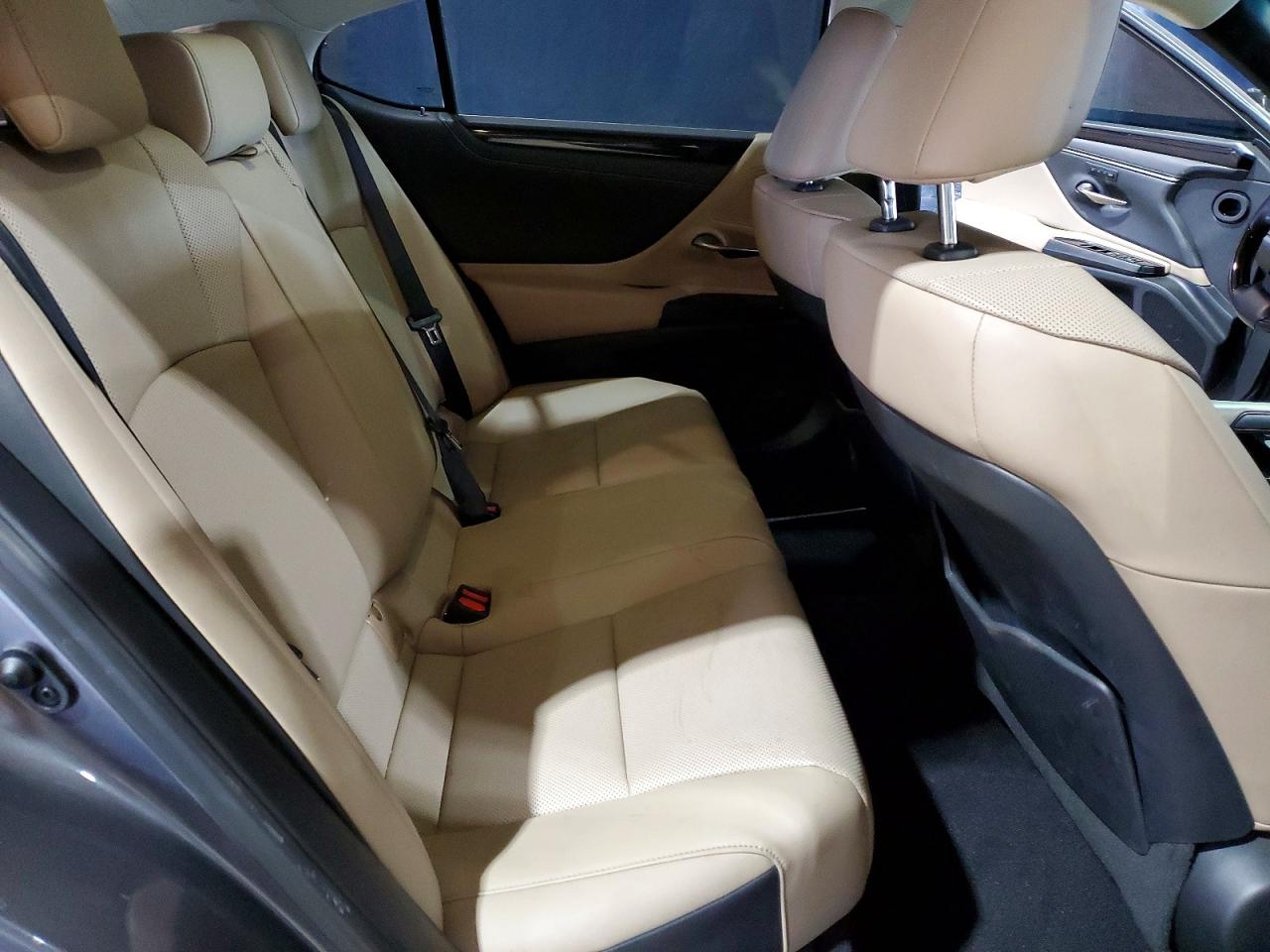 Lexus Es Base