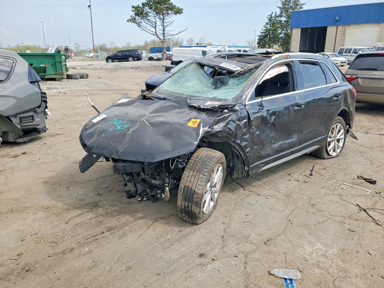 Salvage Audi Q3 Image