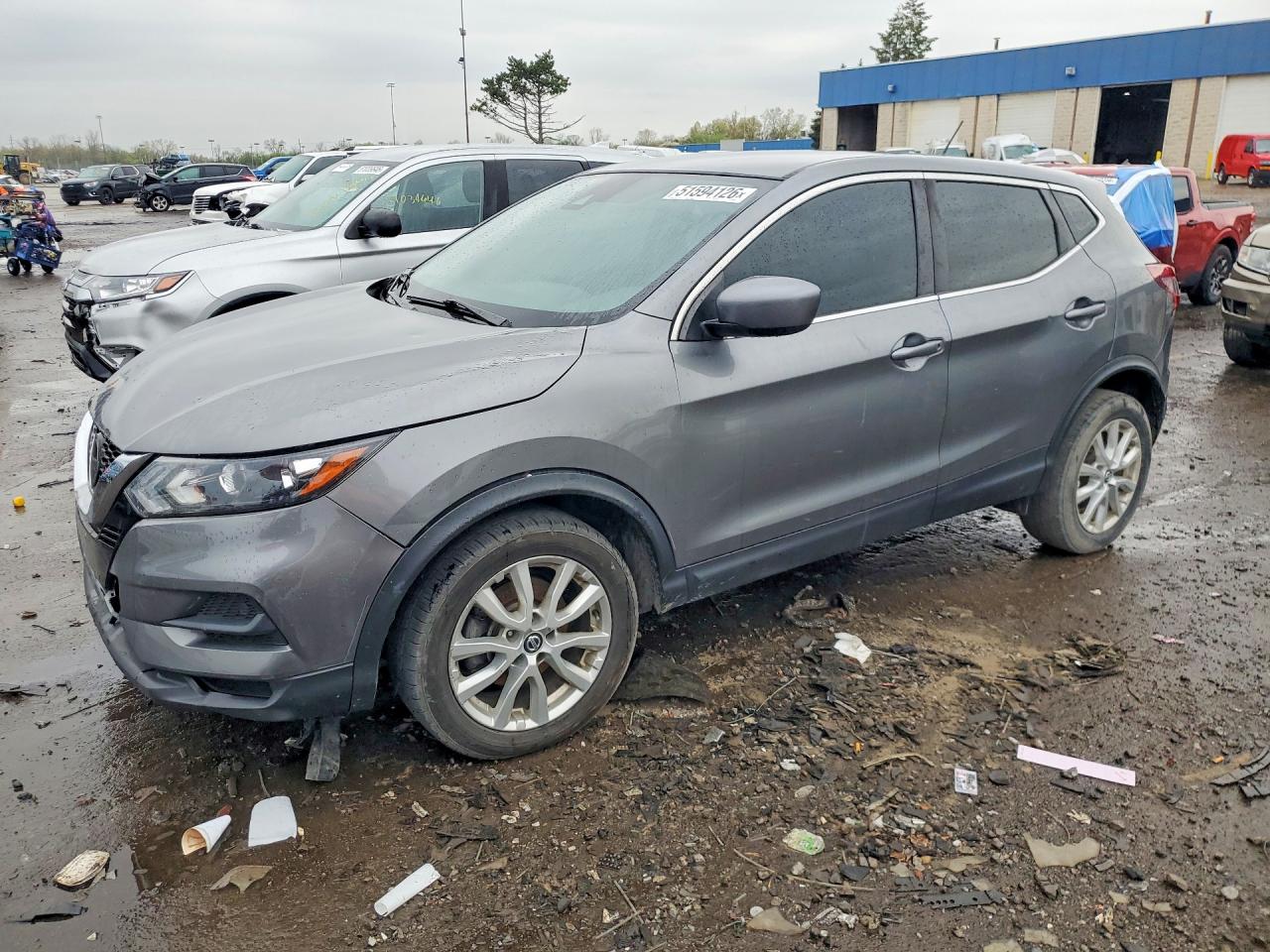 Salvage Nissan Rogue Image