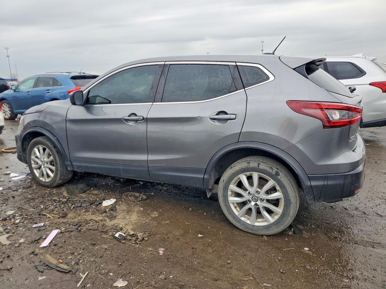 Nissan Rogue S