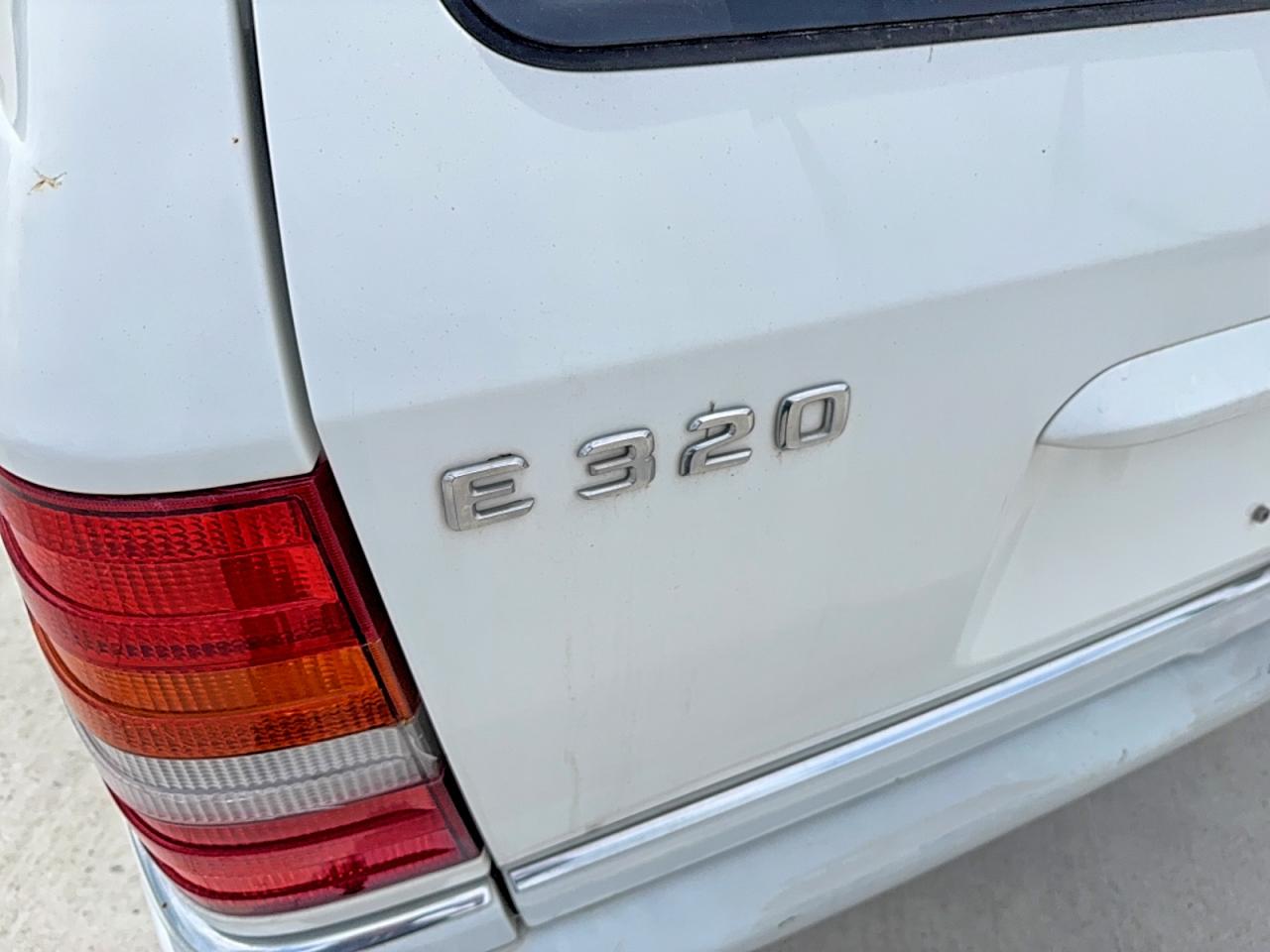 Mercedes-Benz E-Class 320