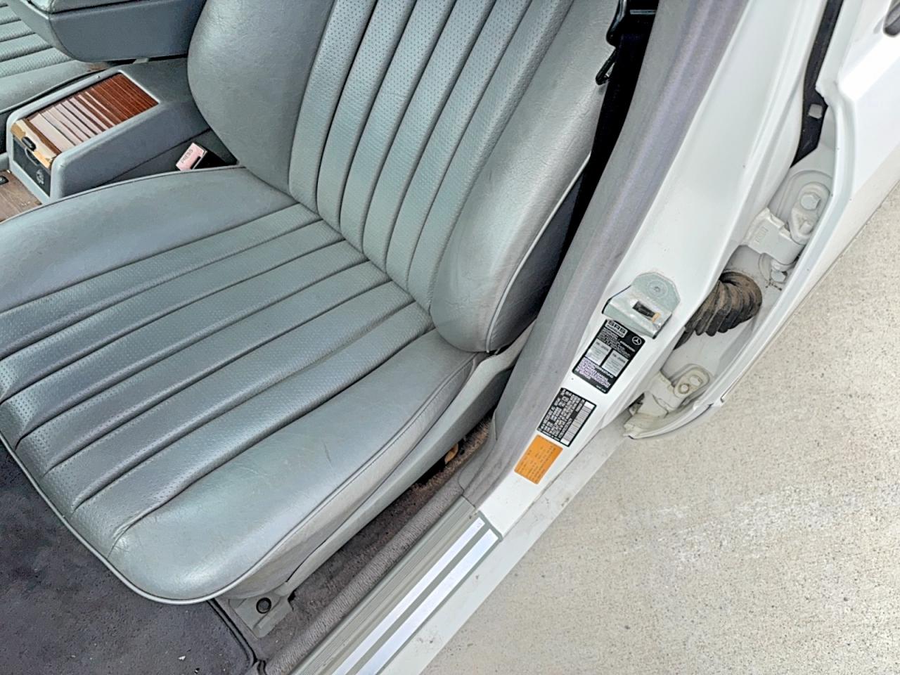 Mercedes-Benz E-Class 320