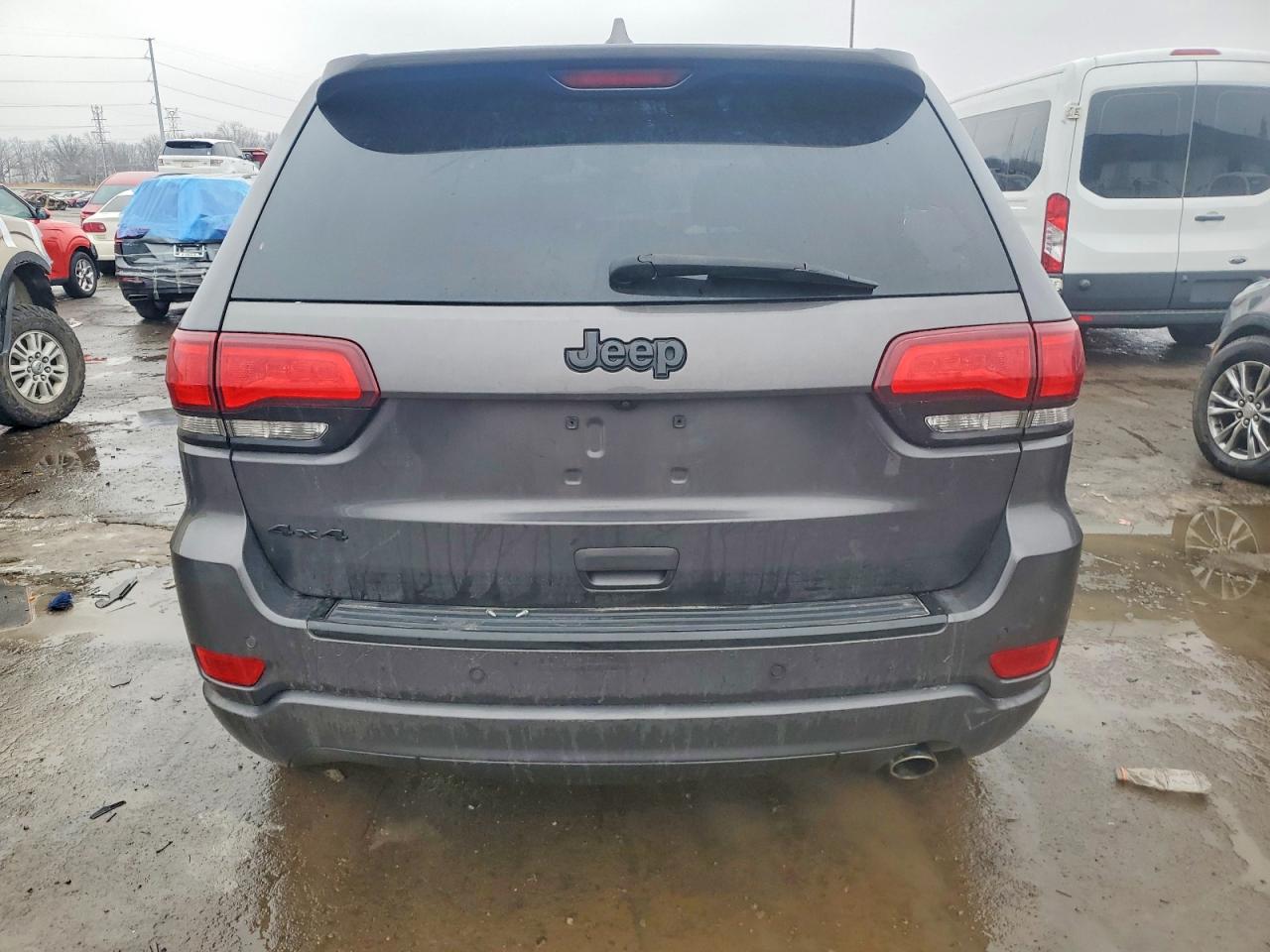 Jeep Grand Cherokee Laredo