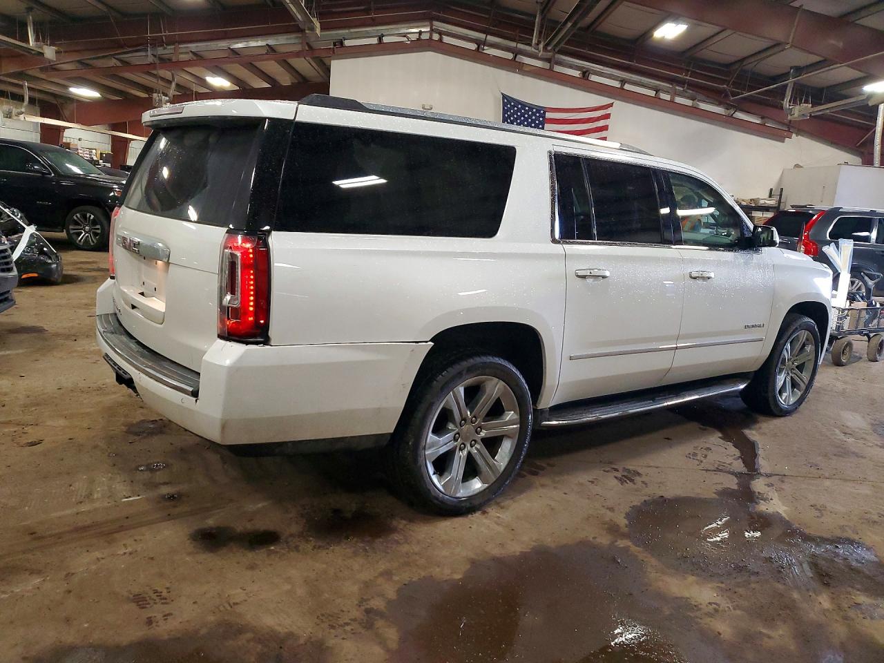 GMC Yukon Denali