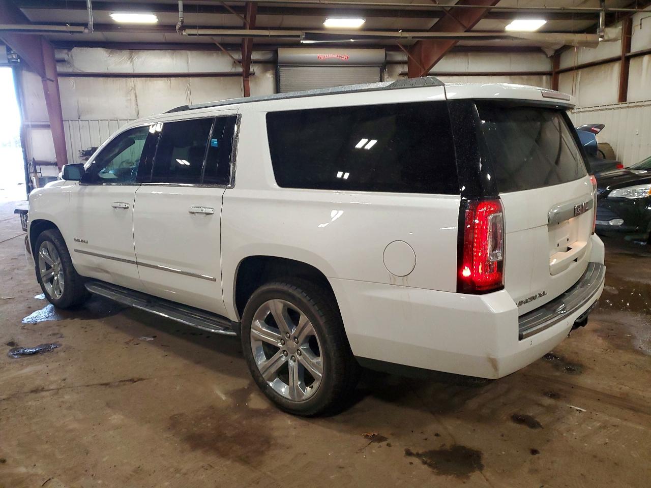 GMC Yukon Denali