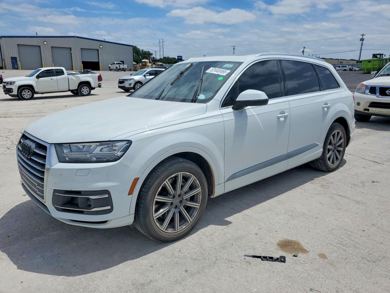 Salvage Audi Q7 Image