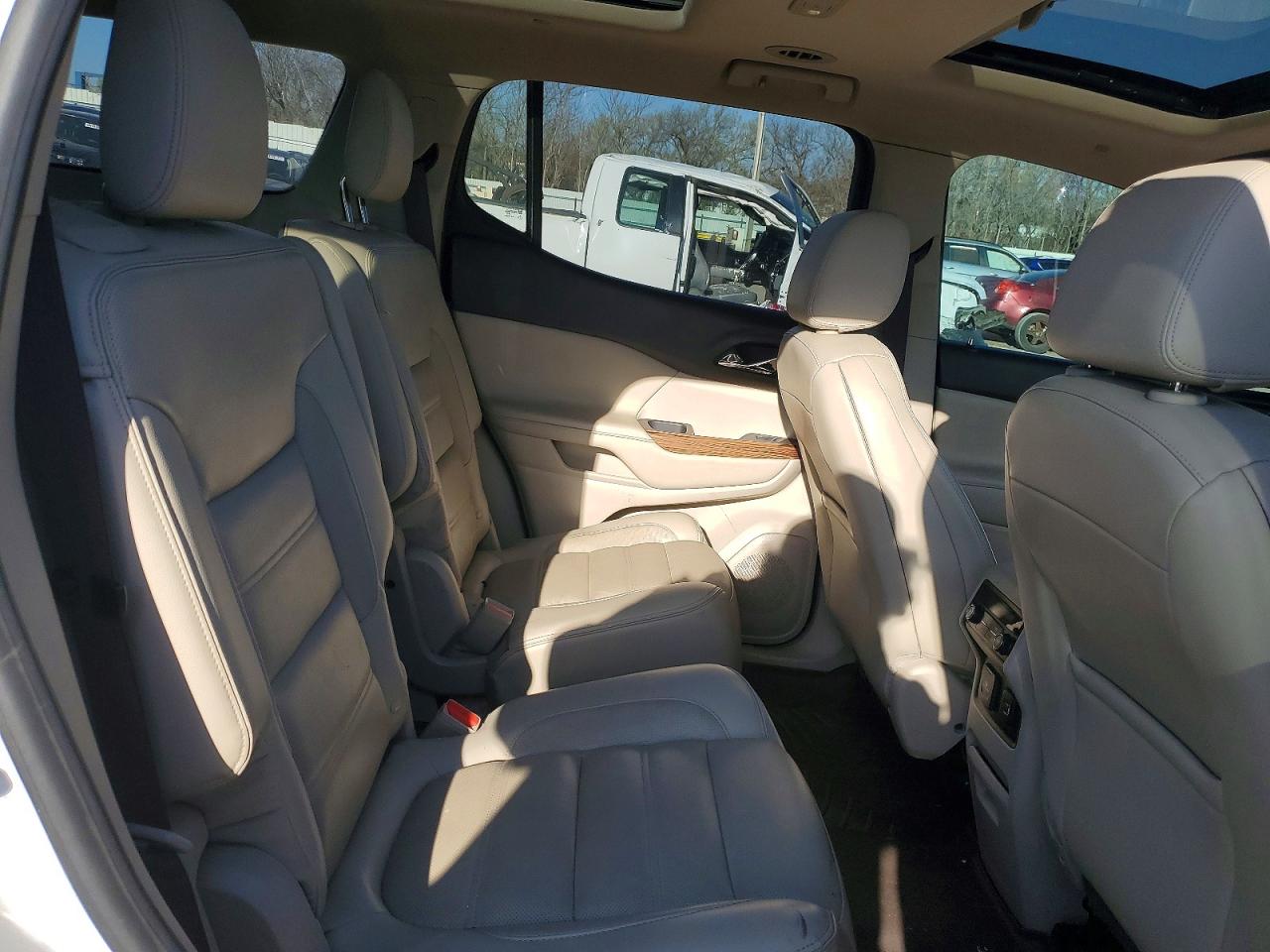 GMC Acadia Denali