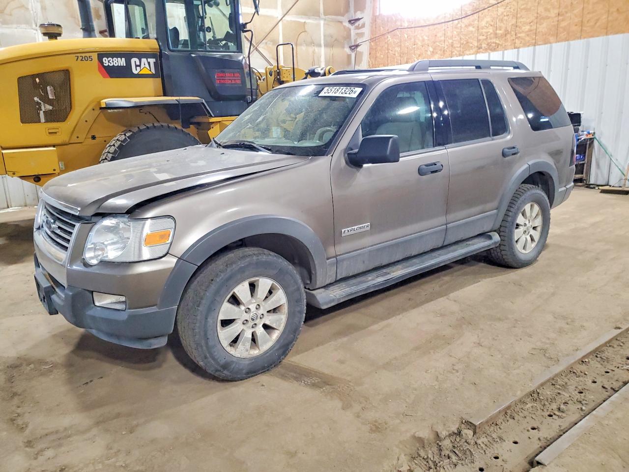 Salvage Ford Explorer Image