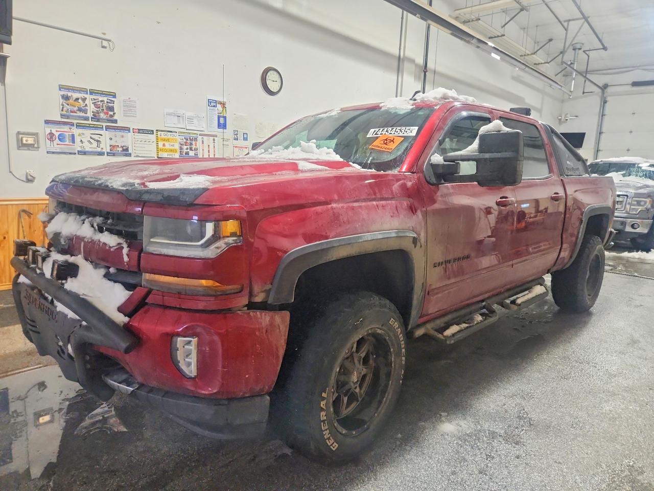 Salvage Chevrolet Silverado Image