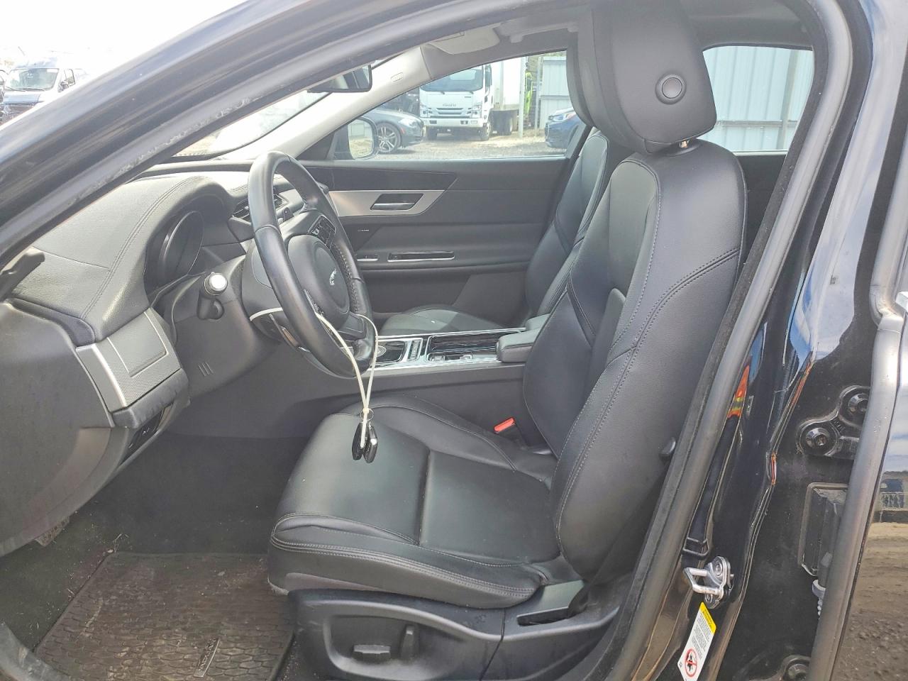 Jaguar XF Premium