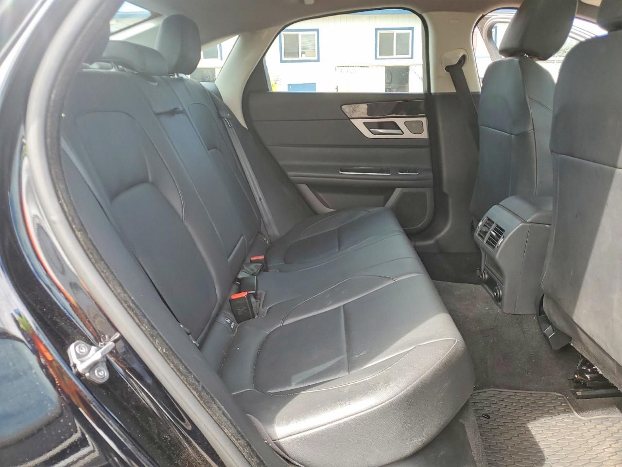 Jaguar XF Premium