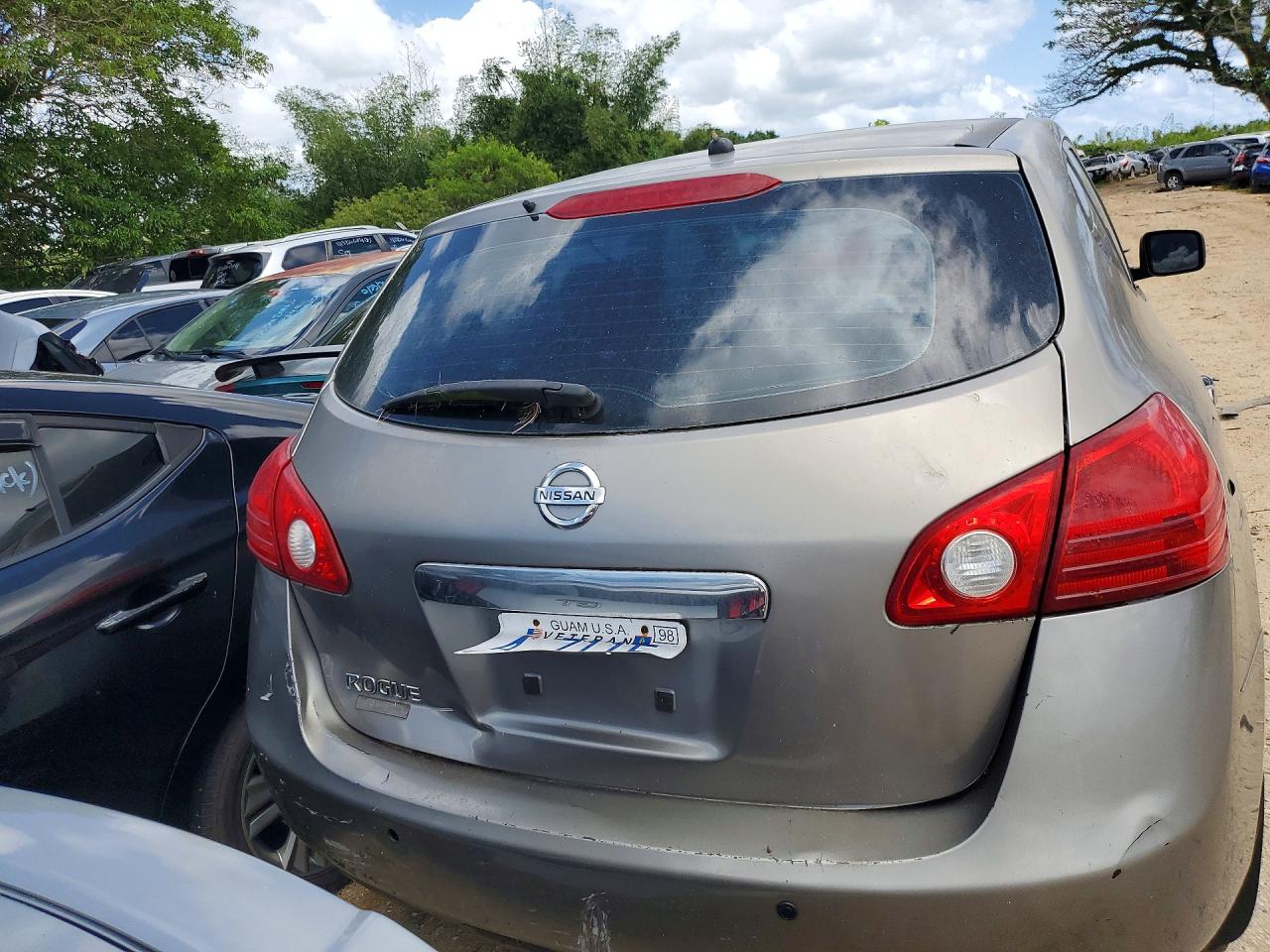 Nissan Rogue S