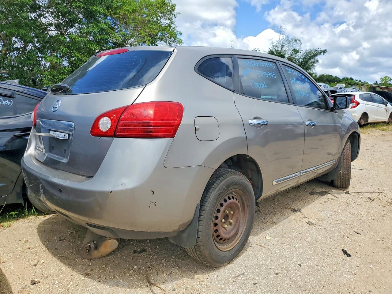 Nissan Rogue S