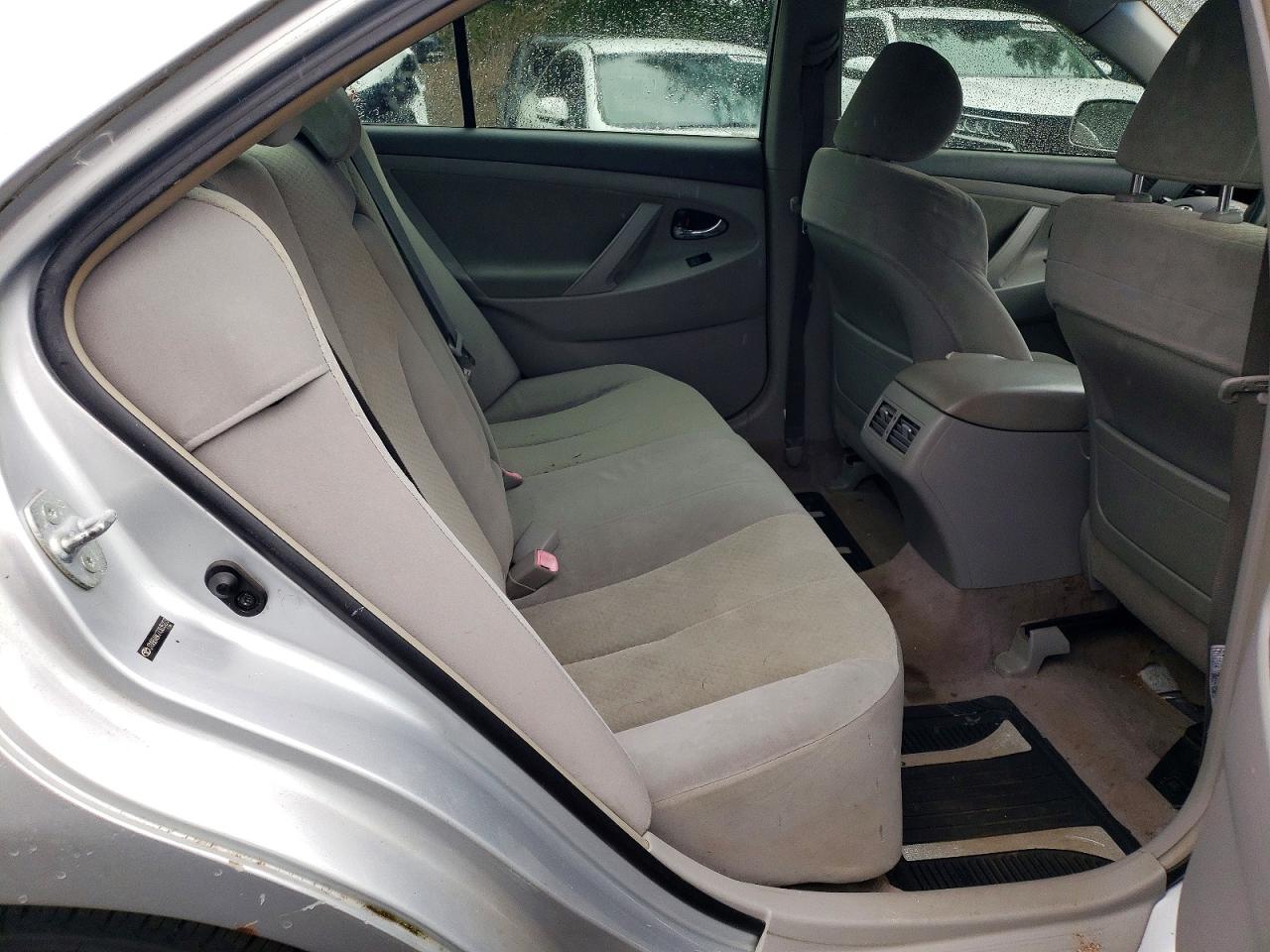 Toyota Camry Base