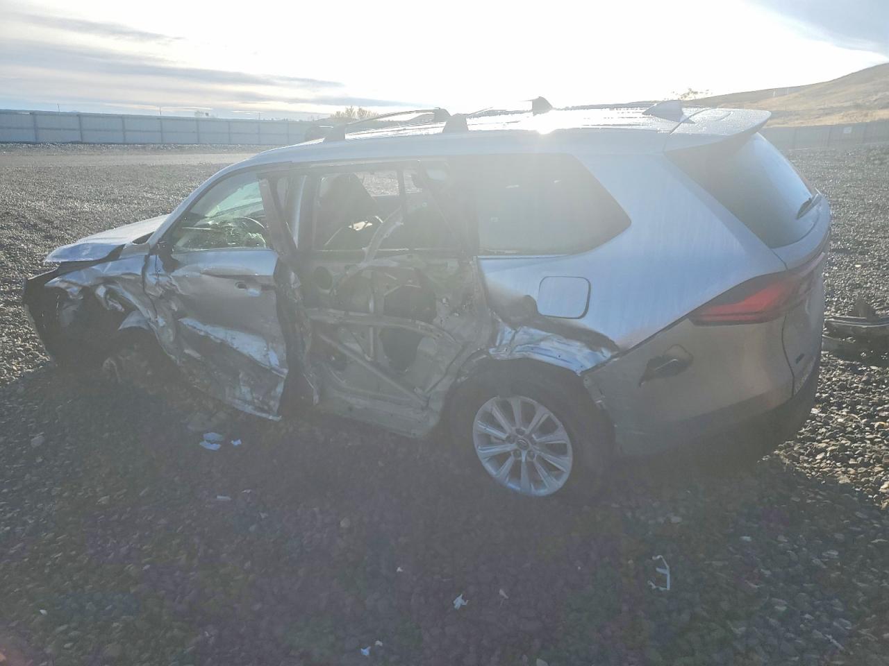 Toyota Grand High Xle