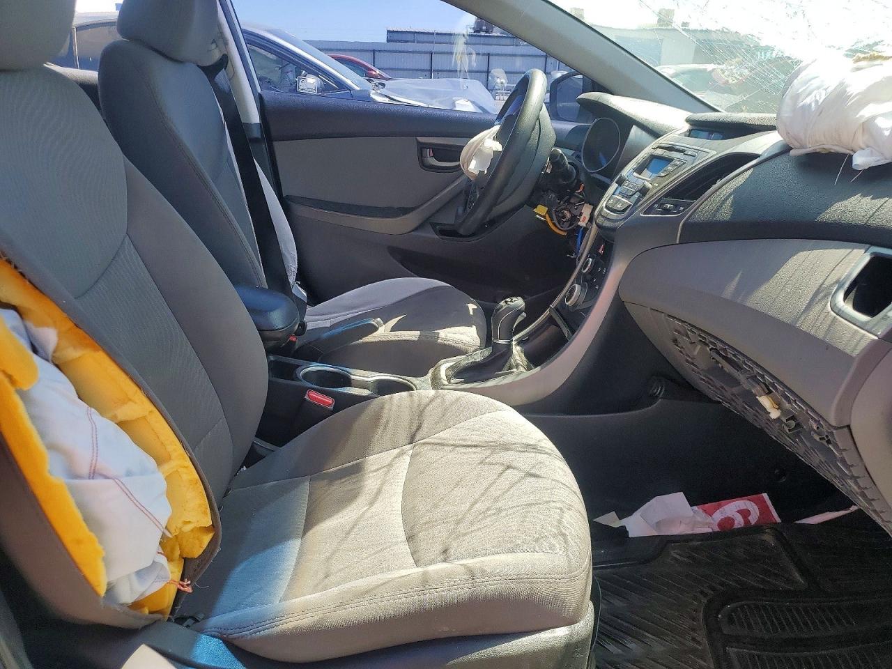 Hyundai ELANTRA Se
