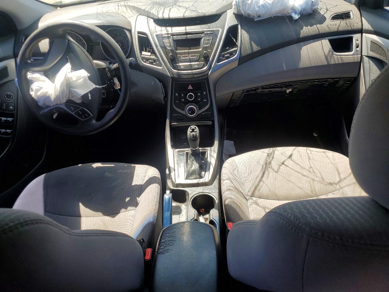 Hyundai ELANTRA Se