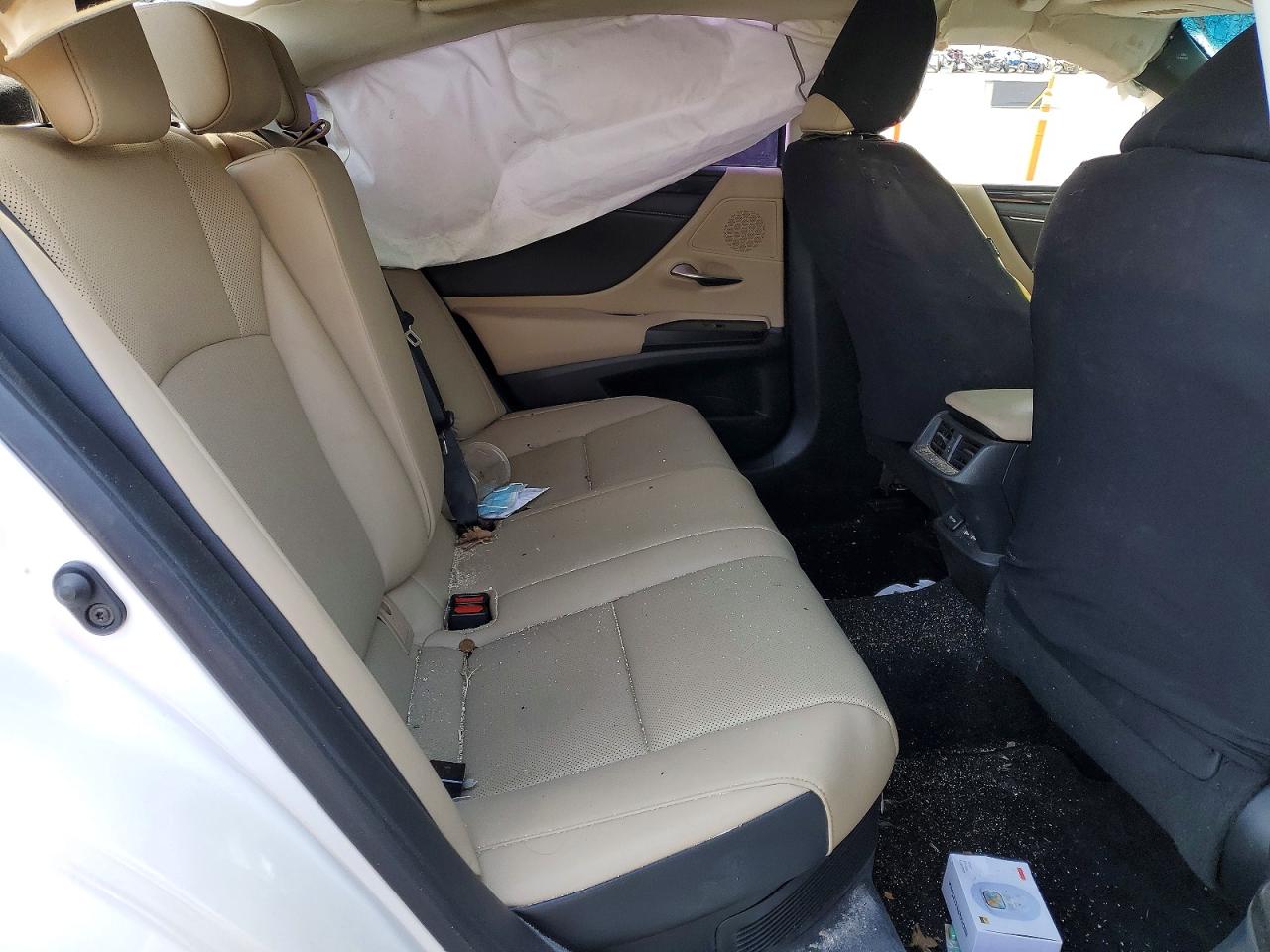 Lexus Es Base