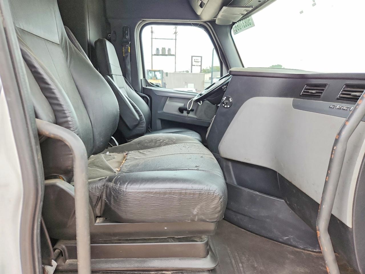 Freightliner Cascadia 126