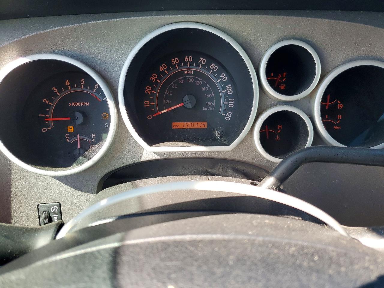 Toyota Tundra Sr5