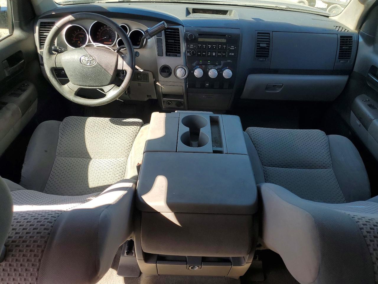 Toyota Tundra Sr5