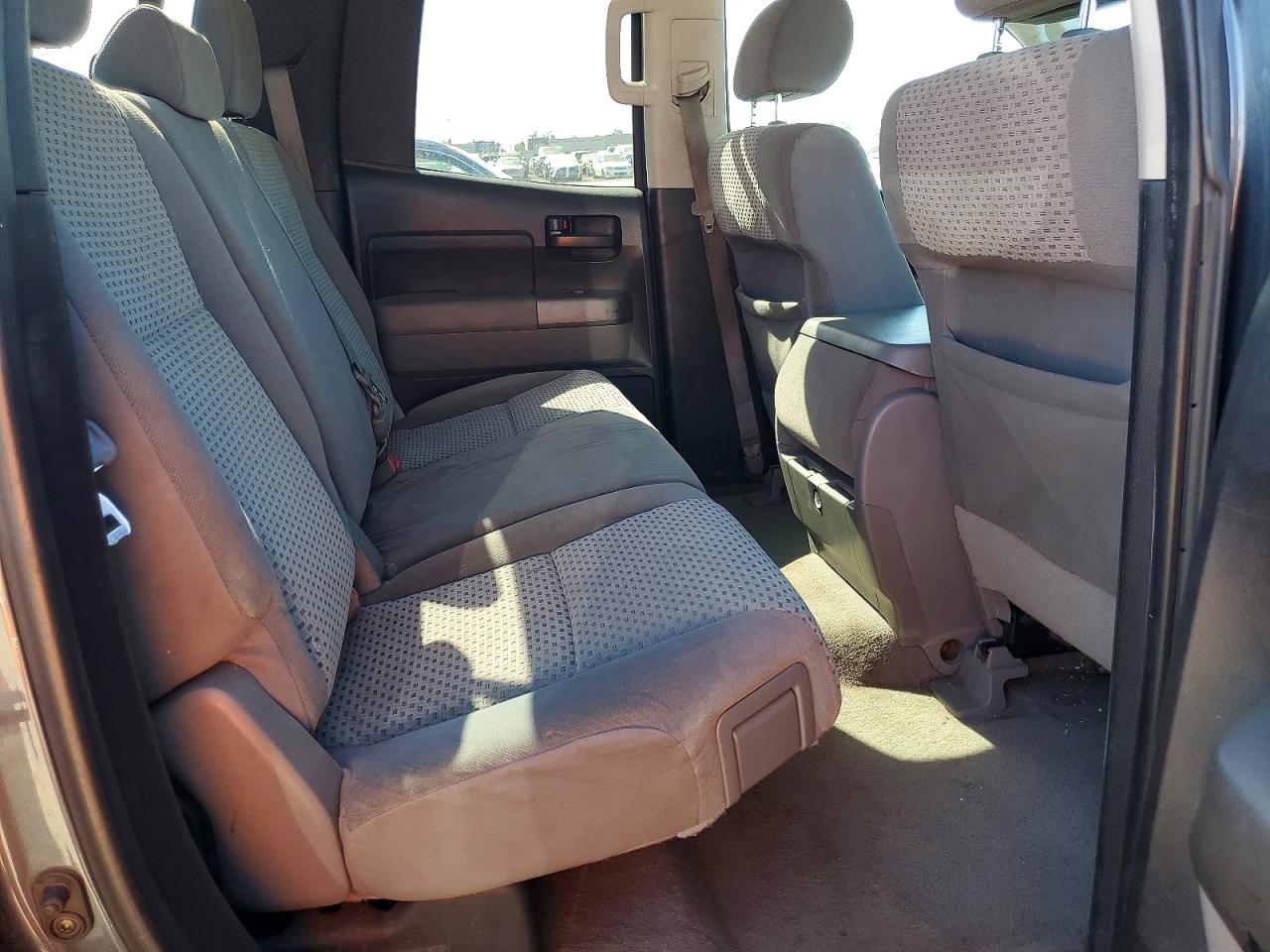 Toyota Tundra Sr5