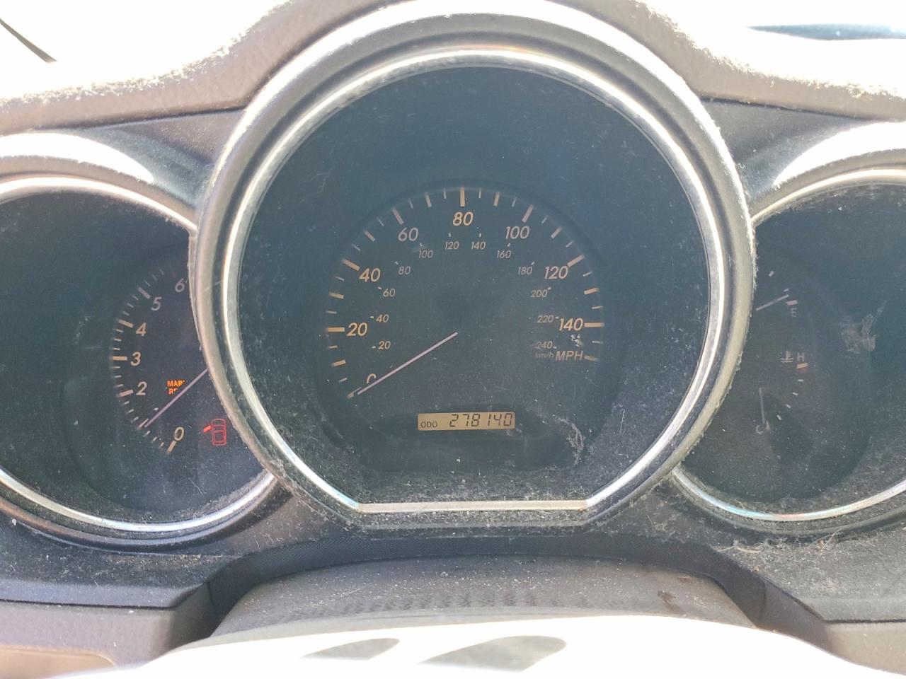 Lexus RX Base