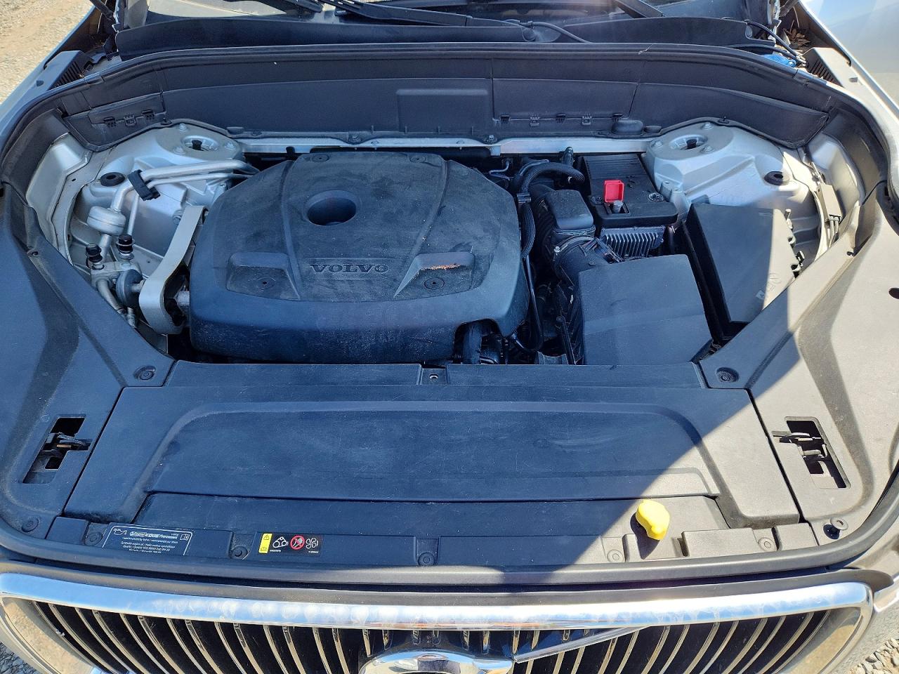 Volvo XC90 T6