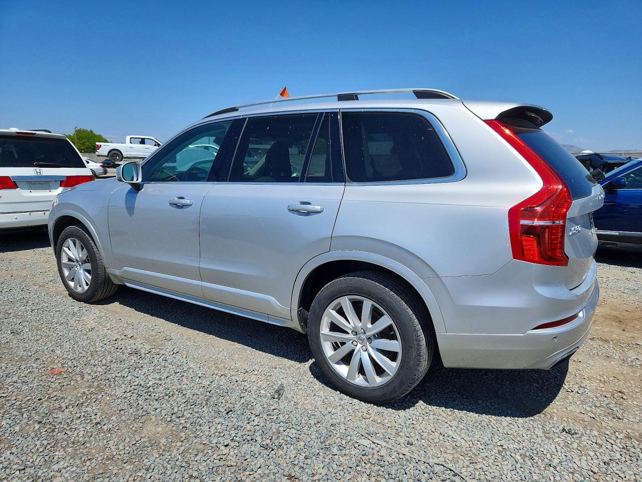 Volvo XC90 T6