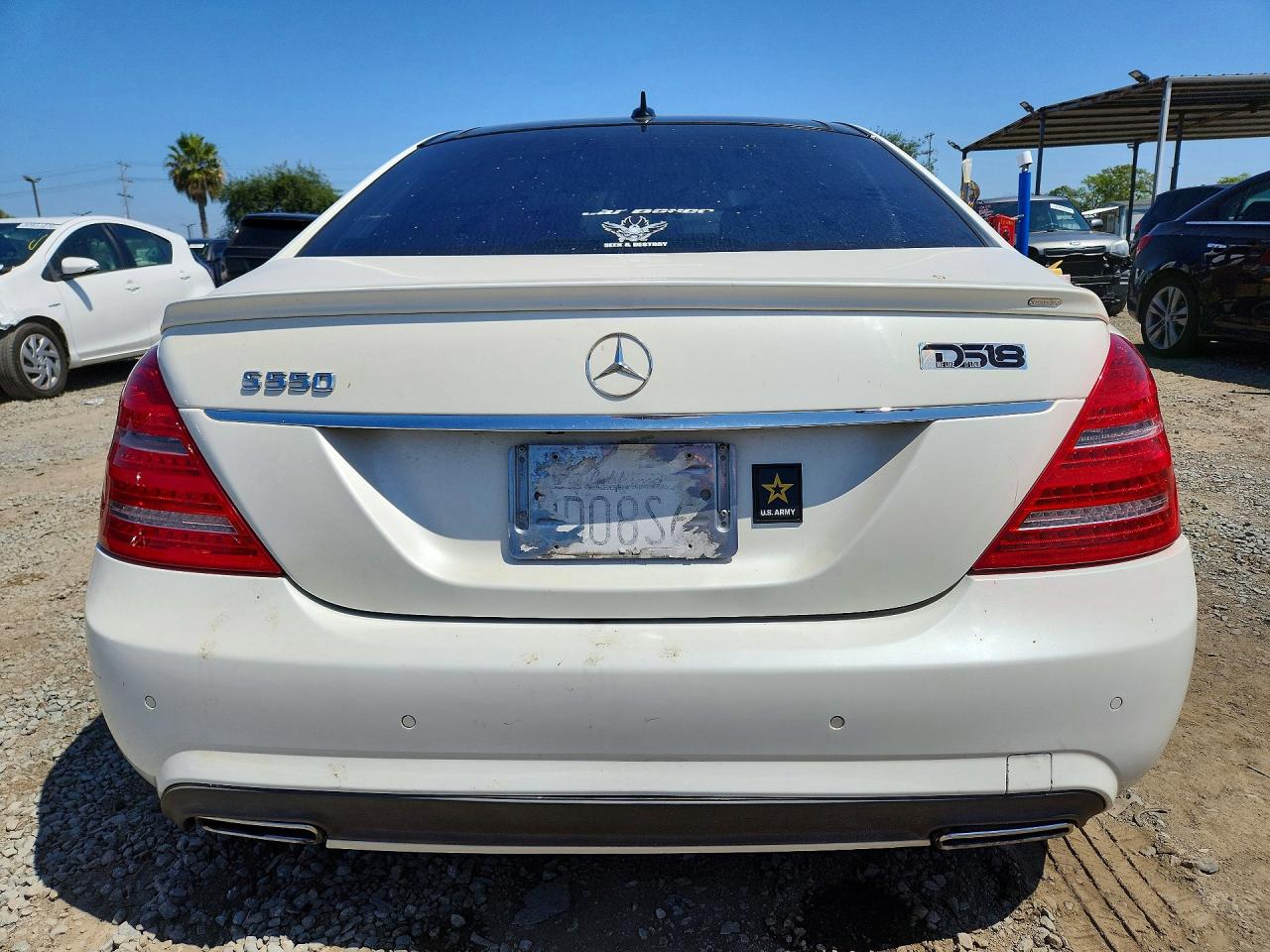 Mercedes-Benz S-Class 550