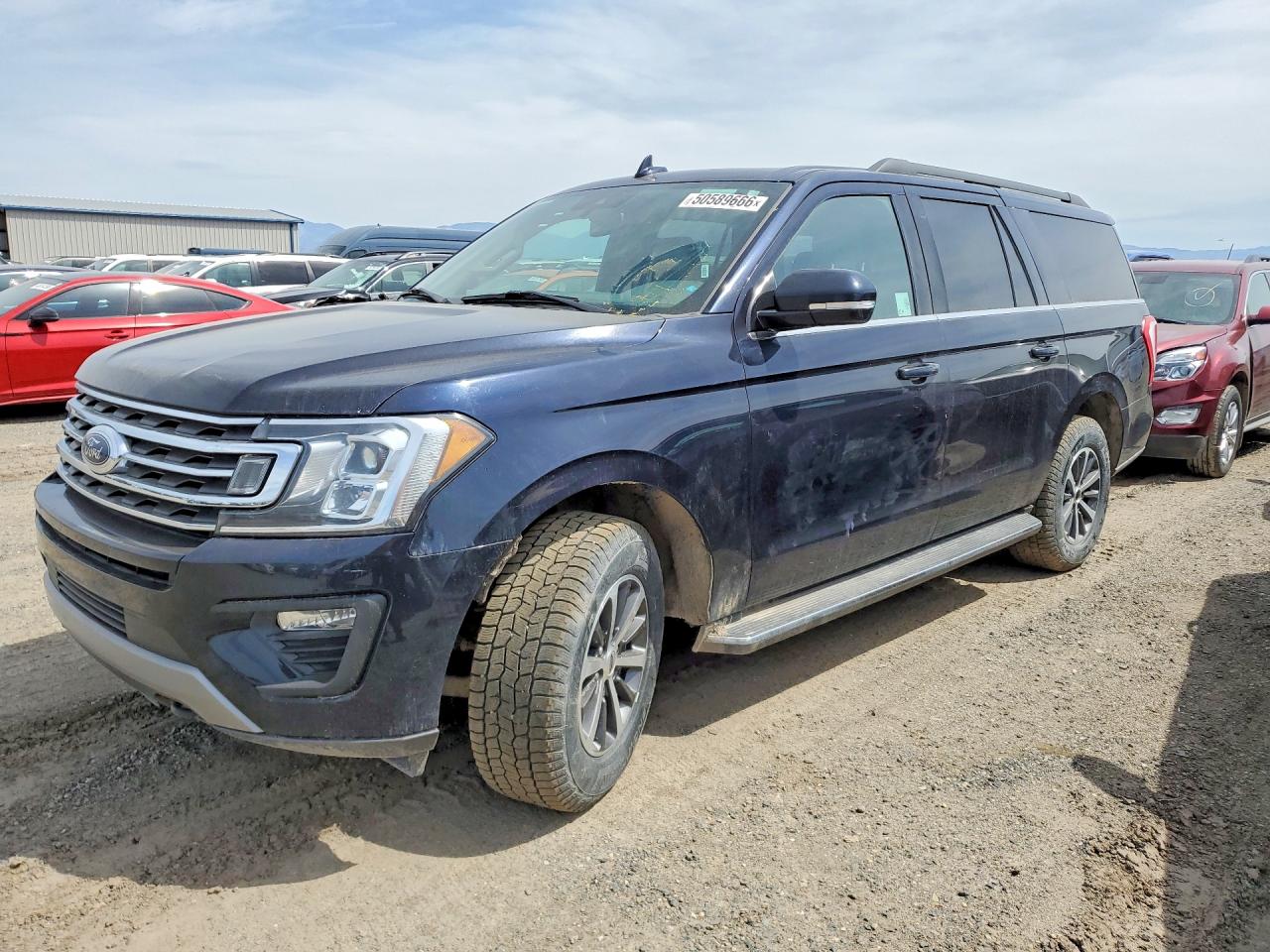 Salvage Ford Expedition Image