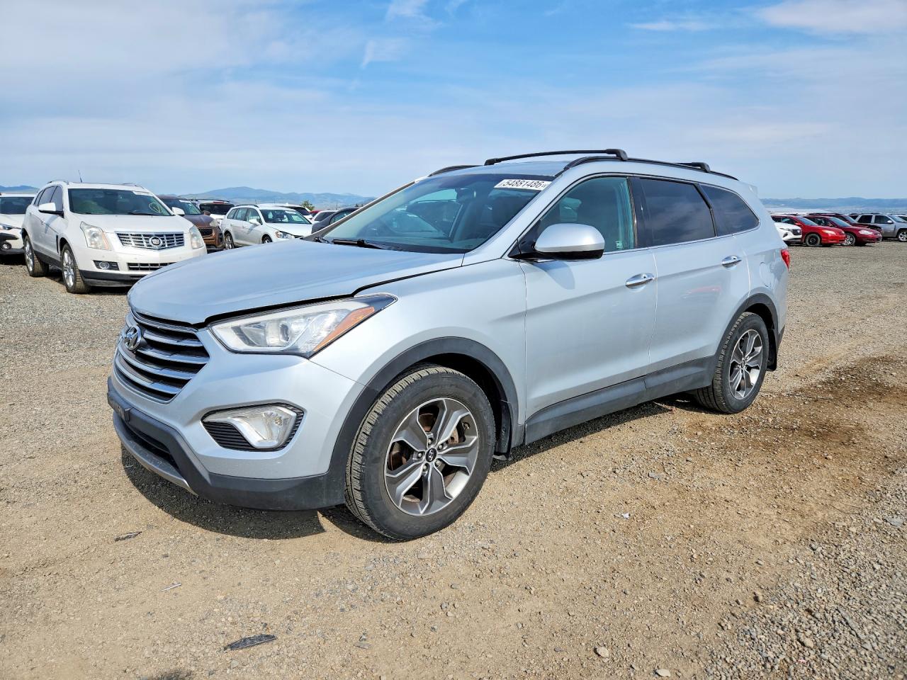 Salvage Hyundai SANTA FE Image