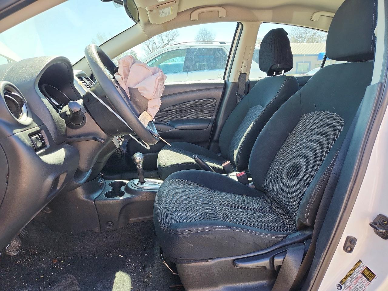 Nissan Versa Sv