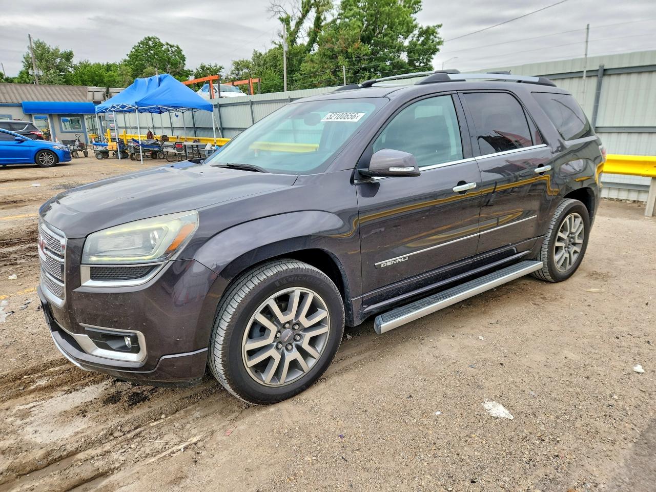 Salvage GMC Acadia Image