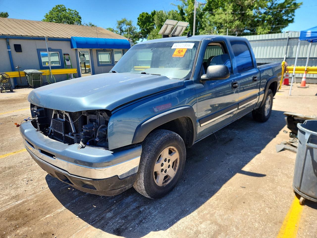 Salvage Chevrolet Silverado Image